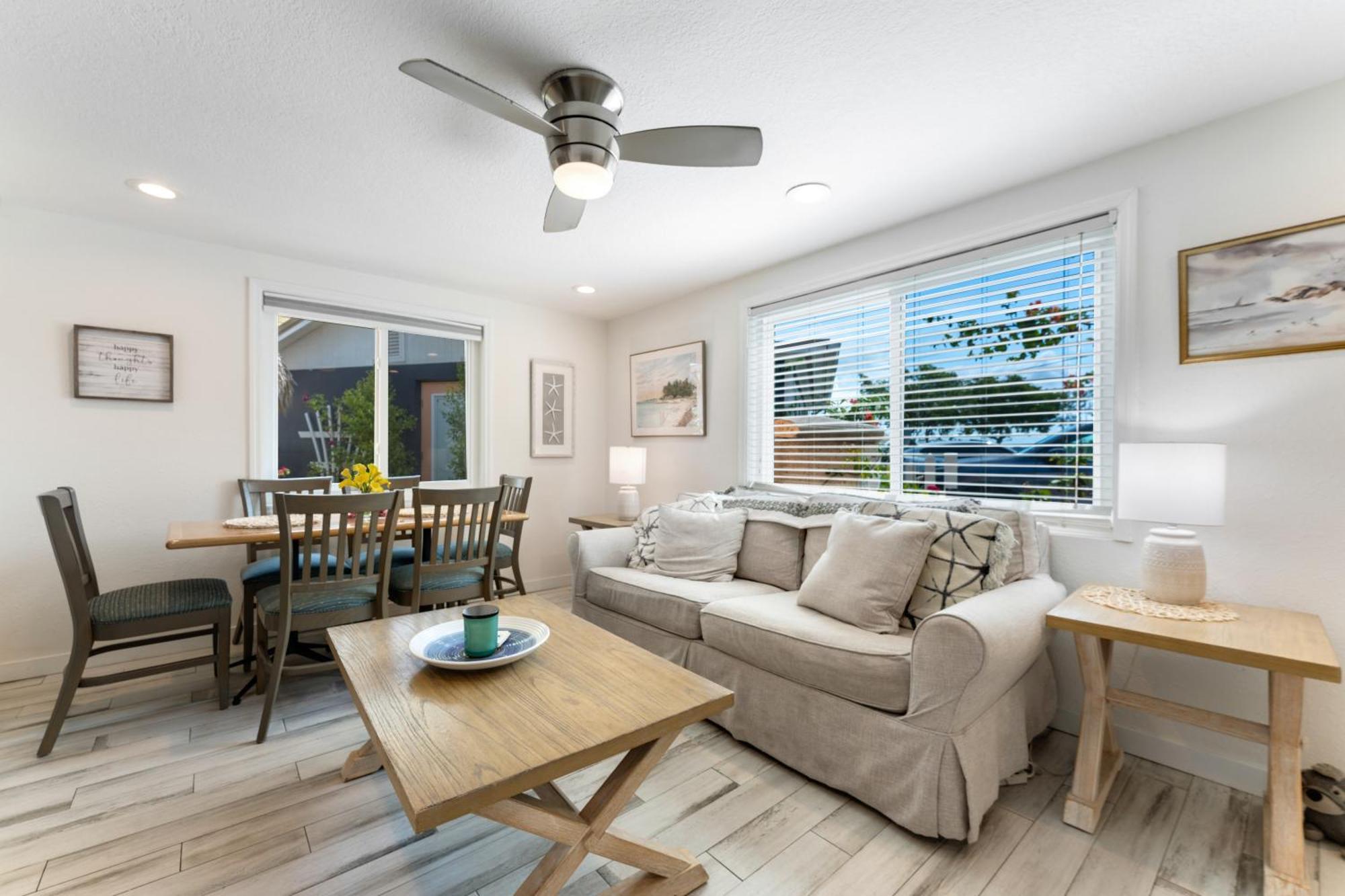Tides Inn On The Bay Vacation Homes 布雷登顿海滩 外观 照片