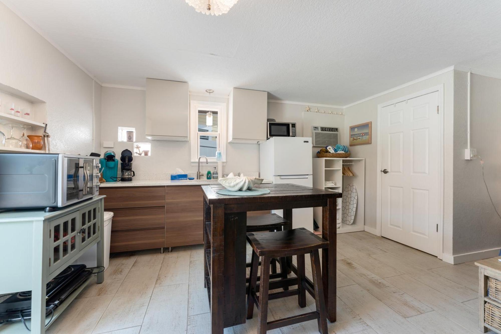 Tides Inn On The Bay Vacation Homes 布雷登顿海滩 外观 照片