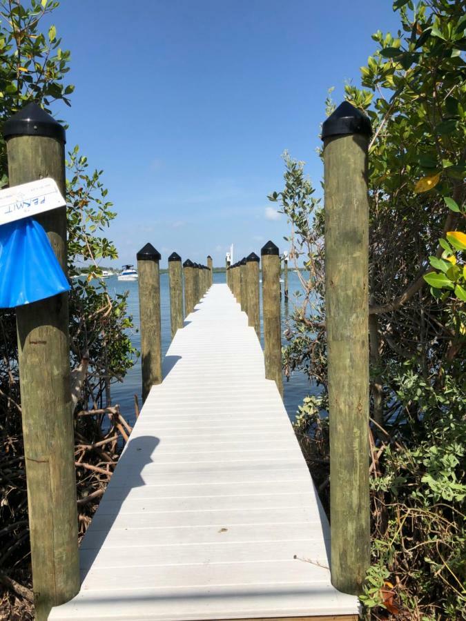 Tides Inn On The Bay Vacation Homes 布雷登顿海滩 外观 照片